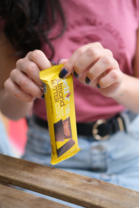 Ekoloģiski riekstu sviesta groziņi ar mandeļu krēmu