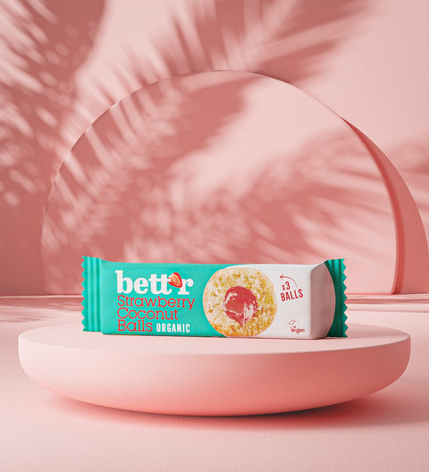 Ekoloģiskas augļu bumbiņas ar kokosriekstu un zemeņu pildījumu