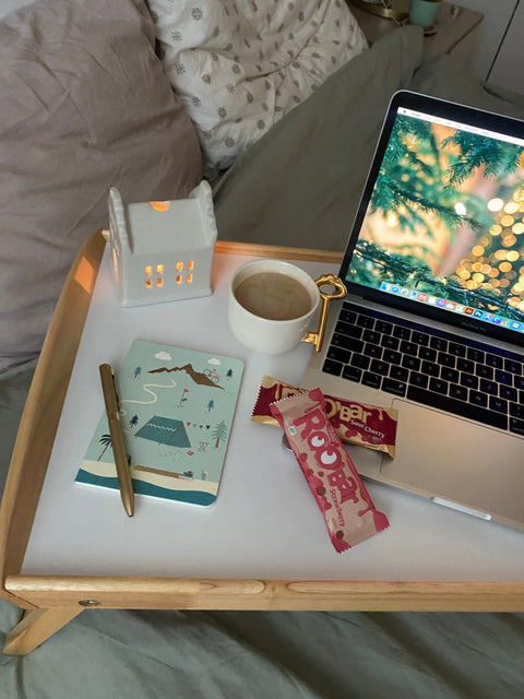 Ekoloģisks rozā šokolādē glazēts zemeņu batoniņš