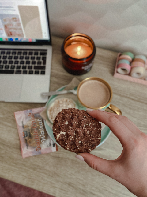Ekoloģisks šokolādes cepums ar valriekstiem DOUBLE CHOC & WALNUT